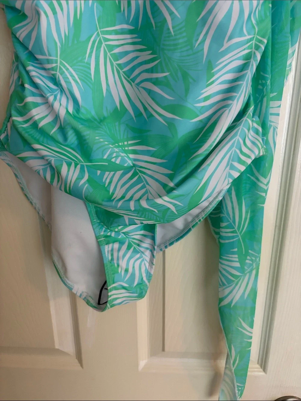 Nicole Miller Mint Green Tropical Leaf One-Piece Swimsuit with sarong size large